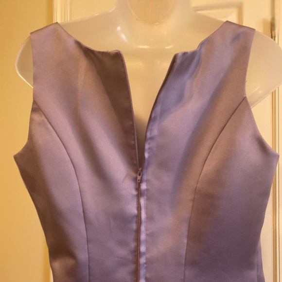 Private Collection - Lovely 2 piece lilac satin gown Size: 12 (see measu… - Picture 6 of 14